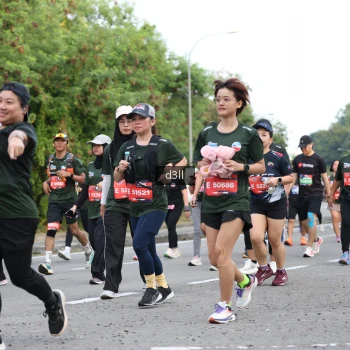 Runner Photo 4043456