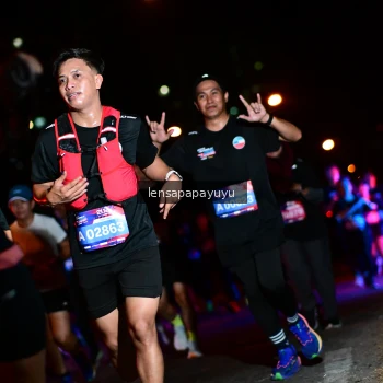 Runner Photo 4043474