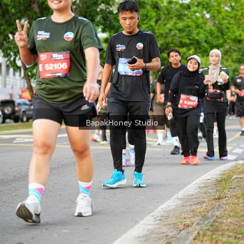 Runner Photo 4043575