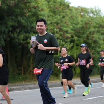 Runner Photo 4043692