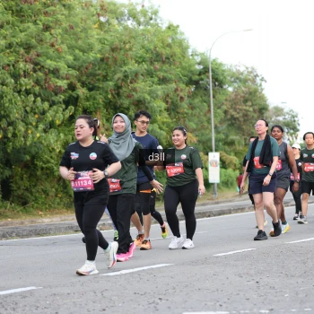 Runner Photo 4043715