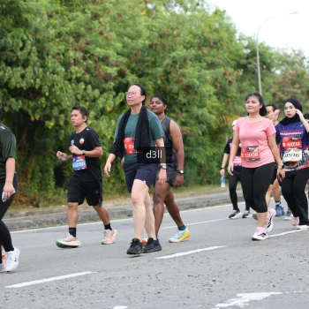 Runner Photo 4043750