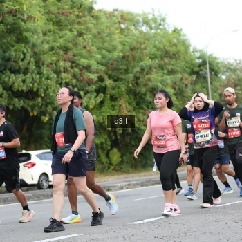 Runner Photo 4043762