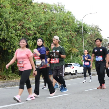 Runner Photo 4043776