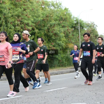 Runner Photo 4043781