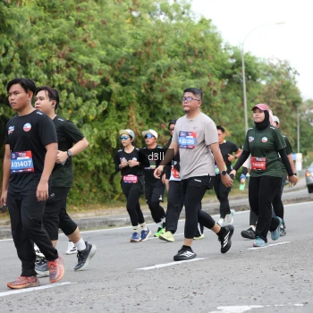 Runner Photo 4043788