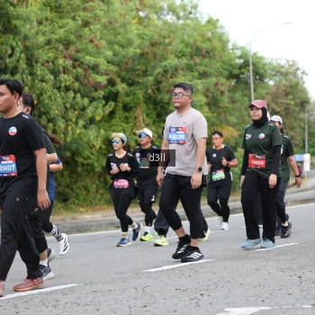Runner Photo 4043789