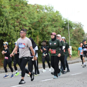 Runner Photo 4043795