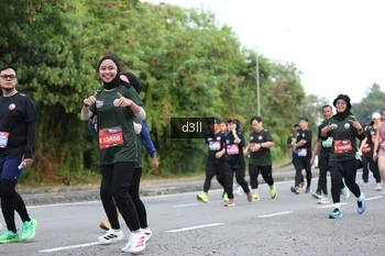 Runner Photo 4043973