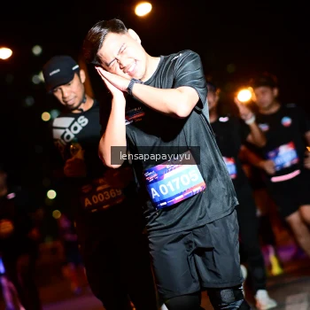 Runner Photo 4044100
