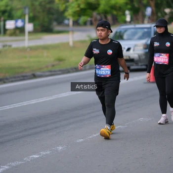 Runner Photo 4044131