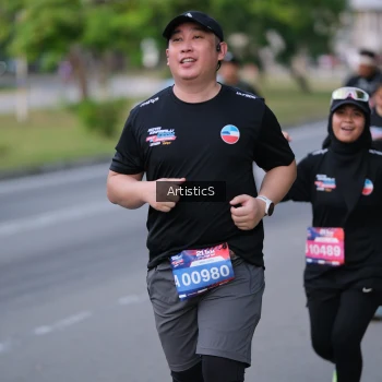Runner Photo 4044191