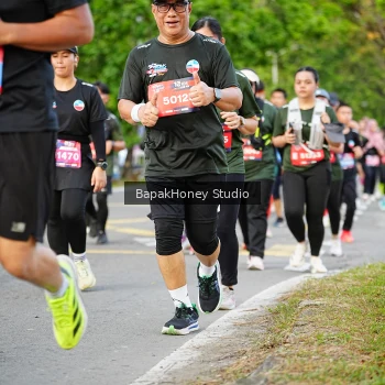 Runner Photo 4044223