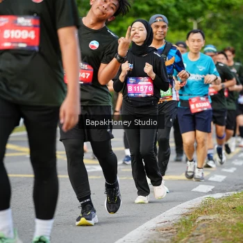 Runner Photo 4044275