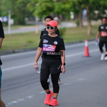 Runner Photo 4044277