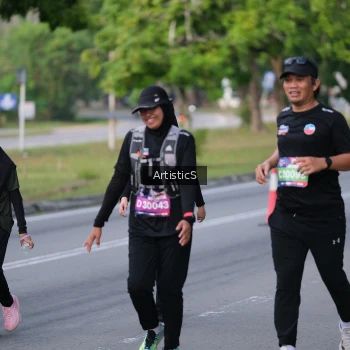 Runner Photo 4044318