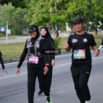 Runner Photo 4044319