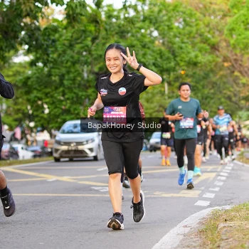 Runner Photo 4044355