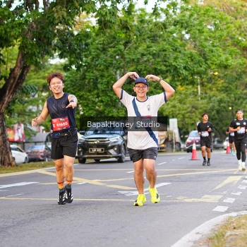 Runner Photo 4044363
