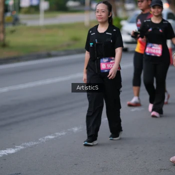 Runner Photo 4044365