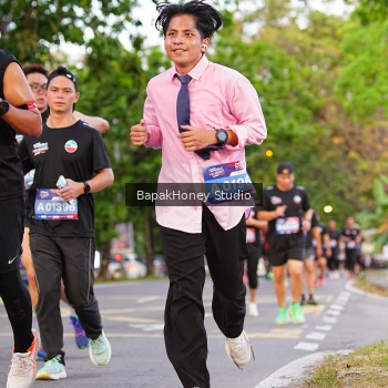 Runner Photo 4044367