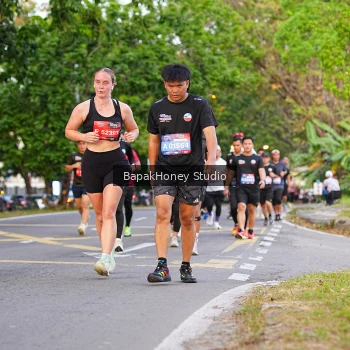Runner Photo 4044384