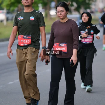 Runner Photo 4044408
