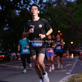 Runner Photo 4044423