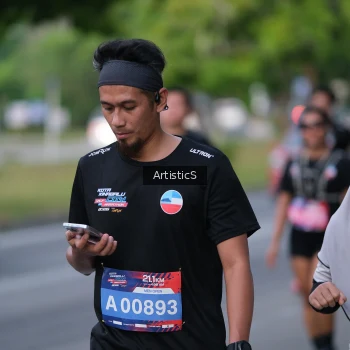 Runner Photo 4044445
