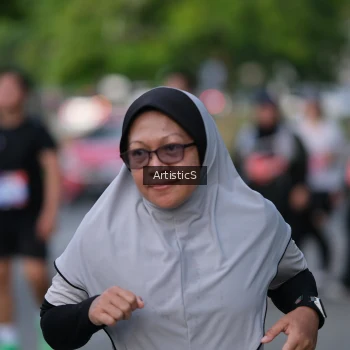 Runner Photo 4044446