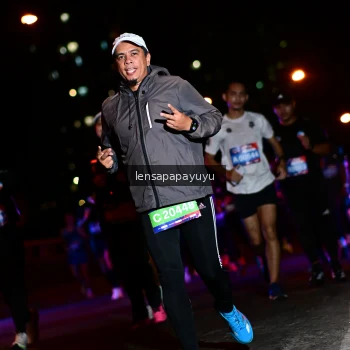 Runner Photo 4044477