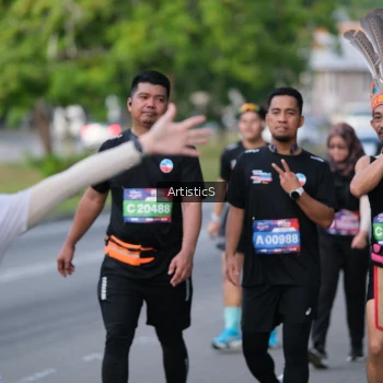 Runner Photo 4044497