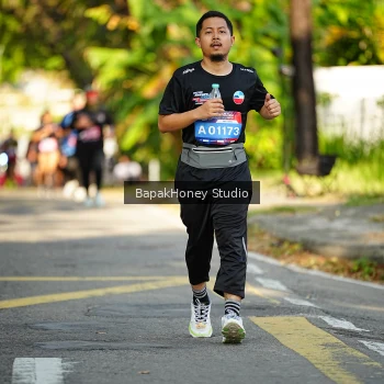 Runner Photo 4044510