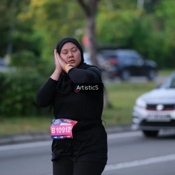 Runner Photo 4044575