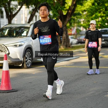 Runner Photo 4044597