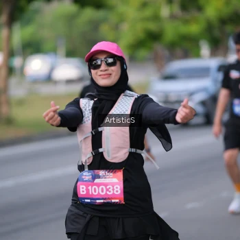 Runner Photo 4044624