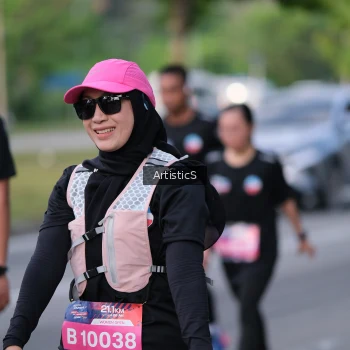 Runner Photo 4044635