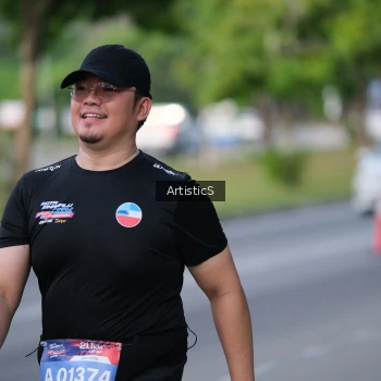 Runner Photo 4044680