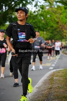 Runner Photo 4044693
