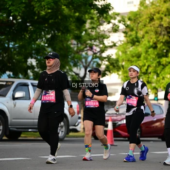 Runner Photo 4044702