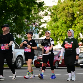 Runner Photo 4044715
