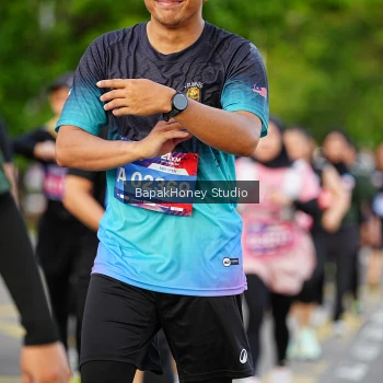 Runner Photo 4044750