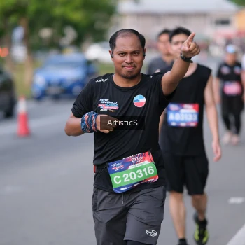 Runner Photo 4044794