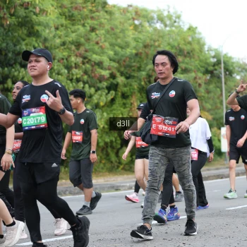 Runner Photo 4044811