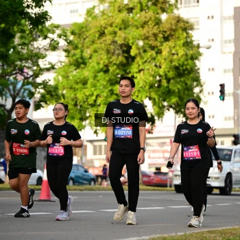 Runner Photo 4044909