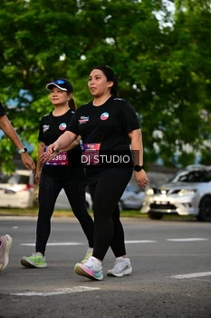 Runner Photo 4045259