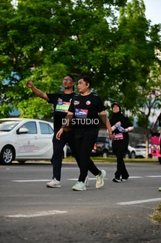 Runner Photo 4045325