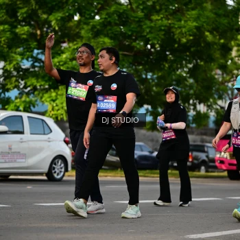 Runner Photo 4045330