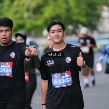 Runner Photo 4045339
