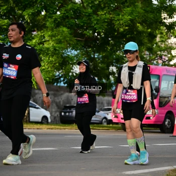 Runner Photo 4045347
